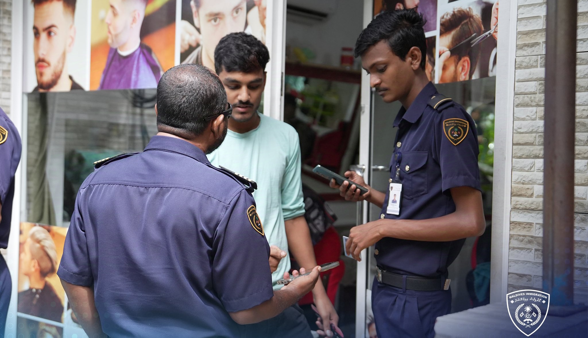 ގަވާއިދާ ޚިލާފަށް އުޅެމުންދިިޔަ 5,000 ބިދޭސީން ޑީޕޯޓުކޮށްލައިފި