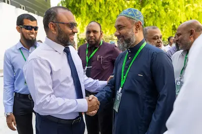 ރާއްޖޭގައި ފުރަތަމަ ފަހަރަށް އިމާމުންނާއި މުދިމުންގެ ސުލޫކީ މިންގަނޑެއް އެކުލަވާލައިފި