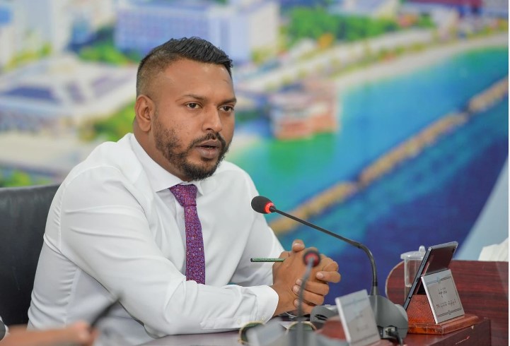 ރައީސް ޑރ މުއިއްޒު ނިންމަވަމުން އެގެންދަވަނީ ރައްޔިތުންނަށް ފައިދާވާނެ، އުނދަގޫ ނިންމުންތަކެއް: ނަރީޝް
