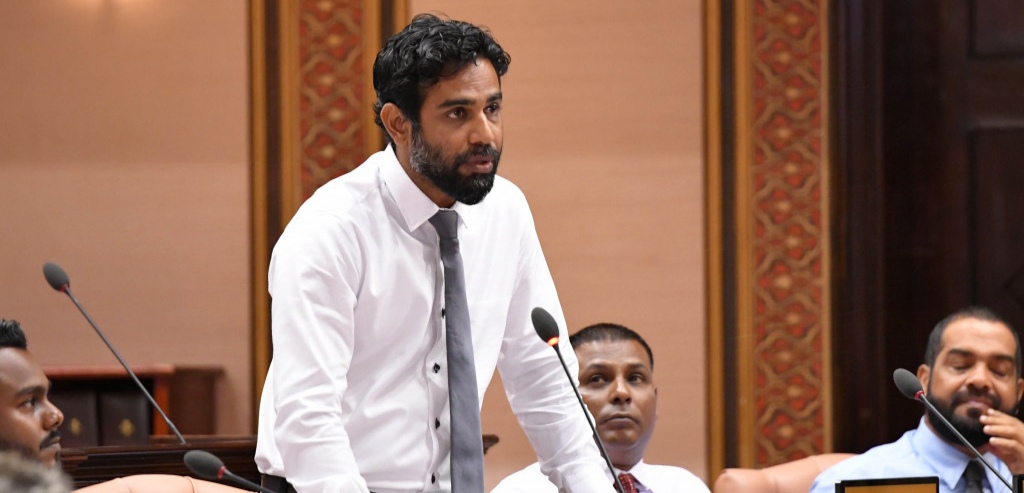 ރައީސް ހުންނެވީ ހެޔޮ ވެރިކަމެއް ކުރެއްވުމުގެ އަމާޒުގައި، ބަޖެޓަށް ބެލުމުން އެކަން އެނގޭ: ހުސްނީ މުބާރަކް