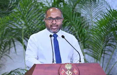 ރައީސް ޑރ މުއިއްޒަަކީ ޒަމާނީ ޓެކްނޮލޮޖީގެ އަލީގައި ރައްޔިތުންނަށް ހިދުމަތް ދެއްވުމަށް ބާރުއަޅުއްވާ ވެރިއެއް: ވަޒީރު އިހުސާން