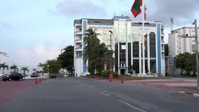 ހުޅުމާލޭގައި މޫދަށް އެރި އުޅުނު ފިރިހެން ކުއްޖަކަށް ޖިންސީ ގޯނާކުރި މައްސަލައެއް ބަލަނީ