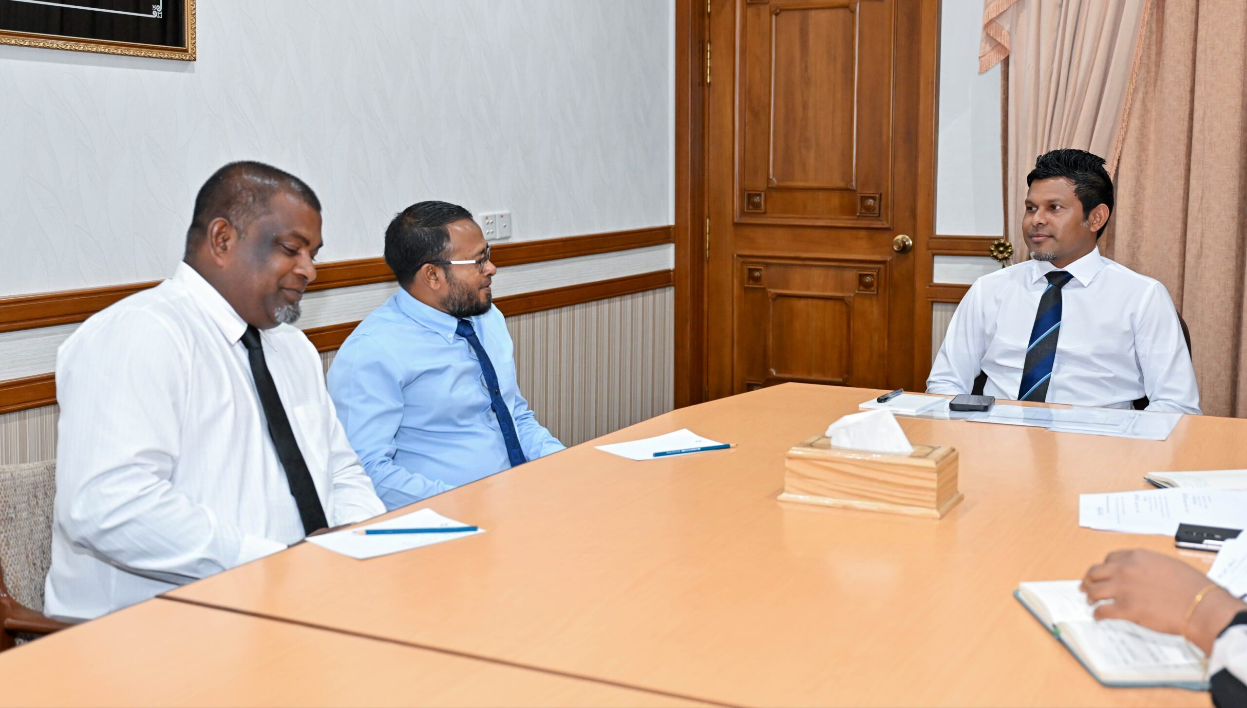 ނައިބު ރައީސް، ފަރެސްމާތޮޑާ ދާއިރާގެ މެންބަރާއި، ފިޔޯރީ ކައުންސިލުގެ ރައީސާ ބައްދަލުކުރައްވައިިފި