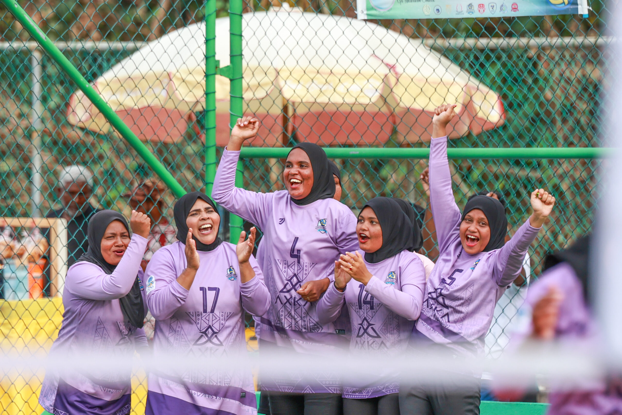 އެންމެ ފަހުގެ ޗެމްޕިއަން ކަނޑުހުޅުދޫ ބަލިކޮށް، ސެމީގެ ޖާގަ ކަށަވަރުކުރި ފުރަތަމަ ޓީމަކަށް ގެމަނަފުށީ ވޮލީބޯލް ކުލަބު!