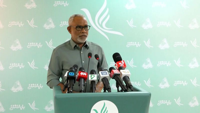ރައީސް މުއިއްޒު އަޅުގަނޑަށް ކުރިއަށްވުރެ ބޮޑަށް އިތުބާރުކުރޭ: އަބްދުއްރަހީމް