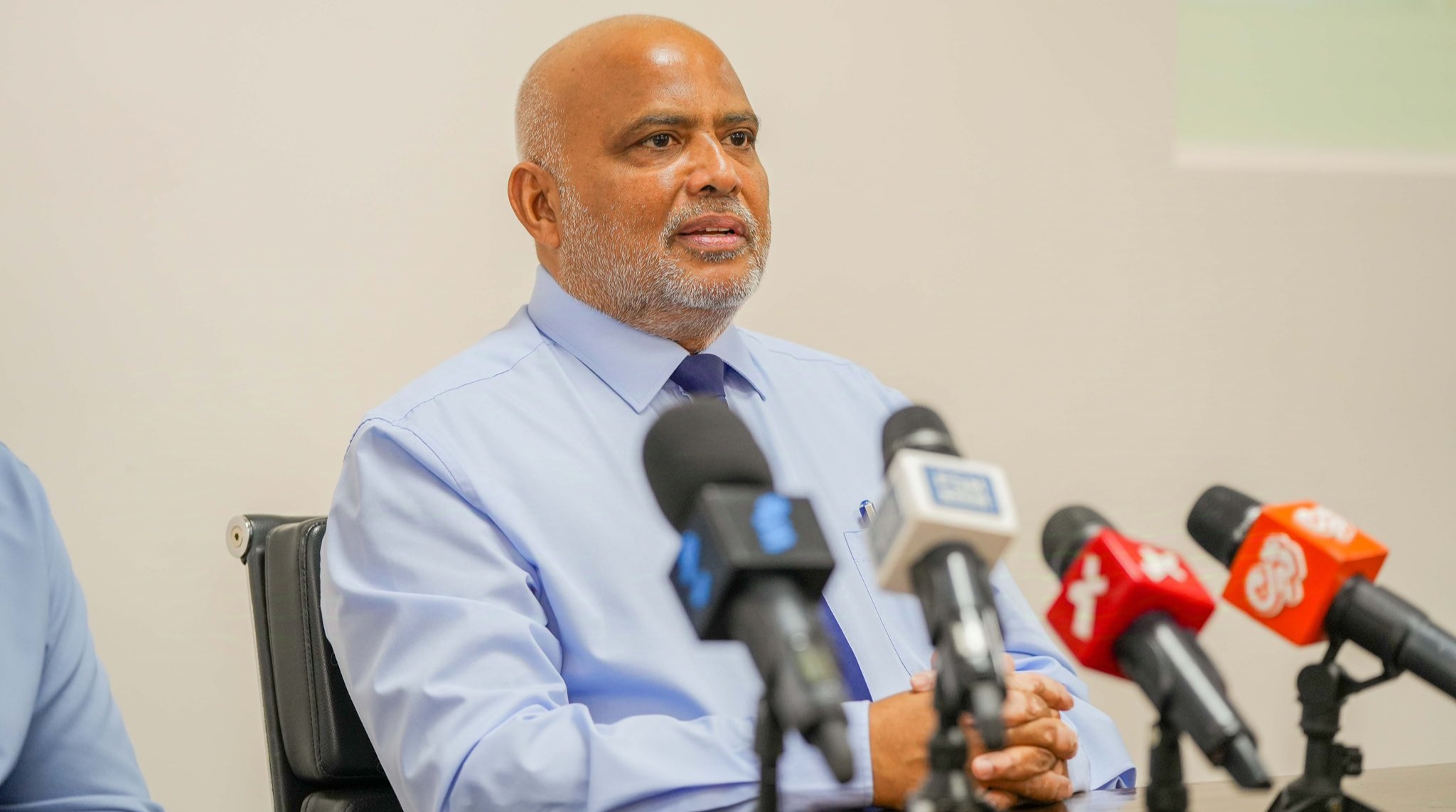 ފުލެޓުތަކުގެ ރީ-އިވެލުއޭޝަންގެ މަސައްކަތަށް މެމްބަރުންނަށް ނުފޫޒެއް ނުފޯރުވޭނެ: ހައުސިންގ މިނިސްޓްރީ
