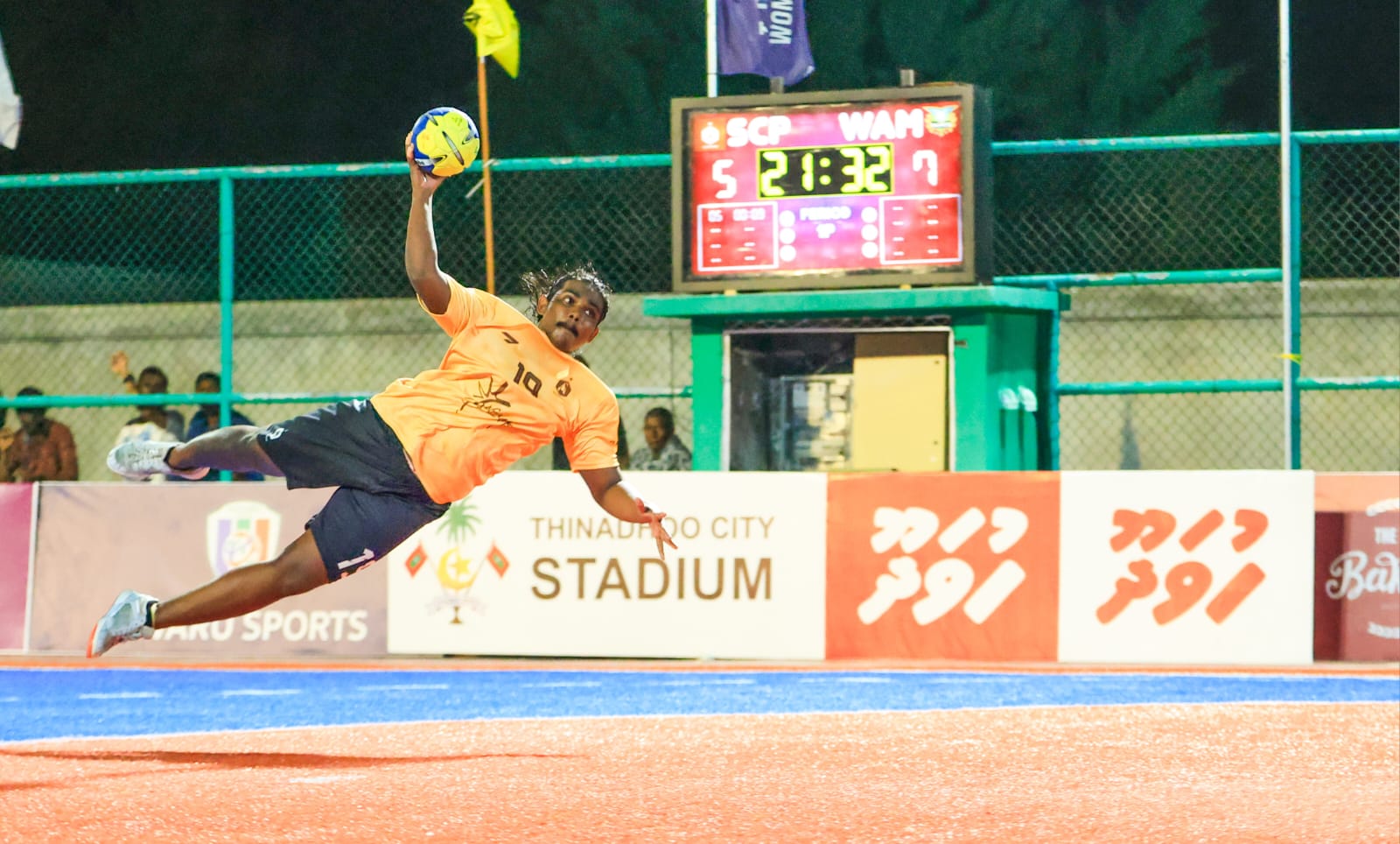 ކުޅުނު ހުރިހާ މެޗަކުން މޮޅުވެ ވެމްކޯ ފުރަތަމަ ބުރުގެ 1 ވަނަ އަށް