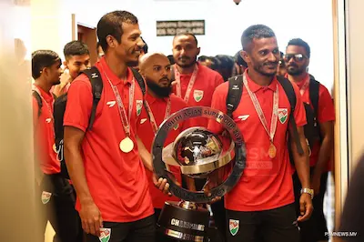 ޤައުމަށް ފަޚުރުވެރި ޝަރަފެއް ހޯދަައިދިން ޓީމަށް އެއާޕޯޓުން ހޫނު މަރުޙަބާ!