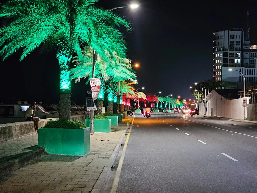 ބޮޑުތަކުރުފާނު މަގު ފެންވަރު ރަނގަޅުކޮށް ހެދުމަށް މަގުގެ އެއްފަޅި ބަންދު ކުރަނީ