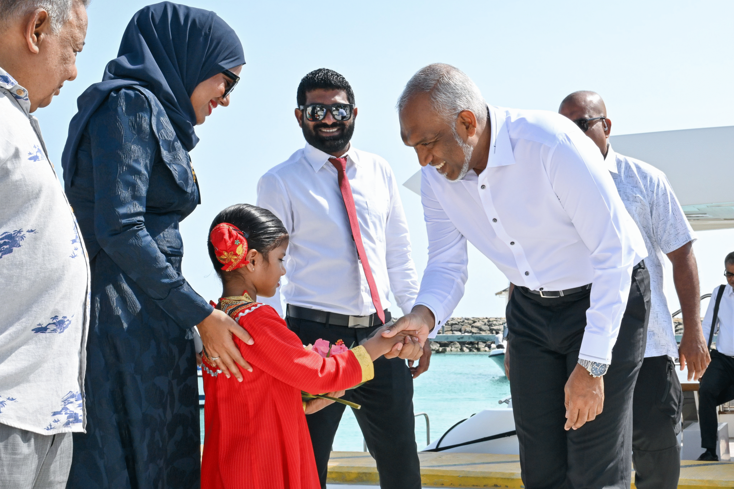ރައީސްގެ ބ. އަތޮޅު ދަތުރުފުޅު: ކަމަދޫއިން ހޫނު މަރުހަބާއެއް ދަންނަވައިފި
