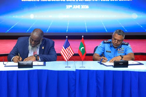 ފުލުހުންގެ ޚިދުމަތާއި އެމެރިކާގެ ޑިޕާޓްމަންޓް އޮފް ހޯމްލޭންޑް ސެކިއުރިޓީއާ ދެމެދު ފަހުމުނާމާއެއްގައި ސޮއިކޮށްފި