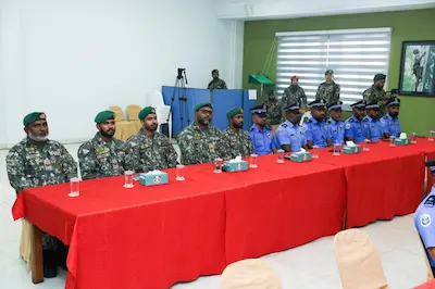 ފަތުރުވެރިން ހޯދަން ކުރި ޑައިވް އޮޕަރޭޝަންގައި ބައިވެރިވި ފުލުހުންނާ ސިފައިންގެ އަގު ވަޒަންކޮށްފި