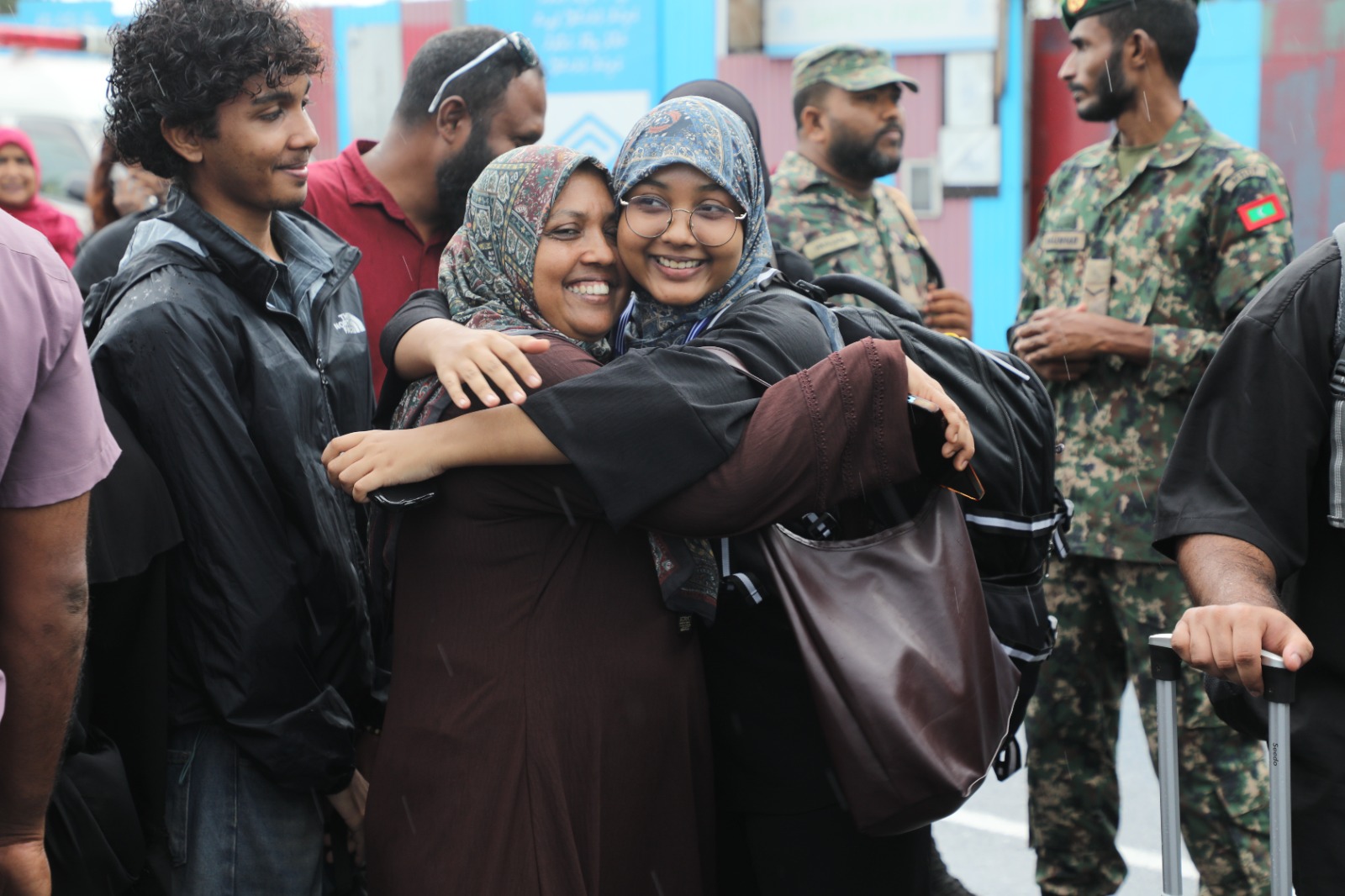 ވަޠަނީ ހިދުމަތުގެ 3 ވަނަ ބުރުގެ ބައިވެރިންނަށް ސާބިތުކަމާ ކާމިޔާބަށް ރައީސް އެދިވަޑައިގެންފި