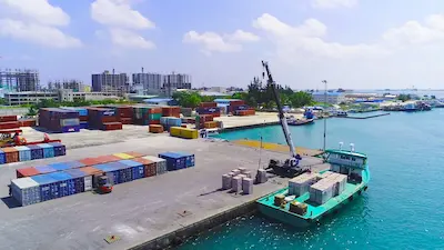 ރާއްޖޭގެ މައި ބަނދަރުގައި ފުލް ކޮންޓެއިނަރ ސްކޭނަރެއް ބޭނުންކުރަން ފަށަނީ