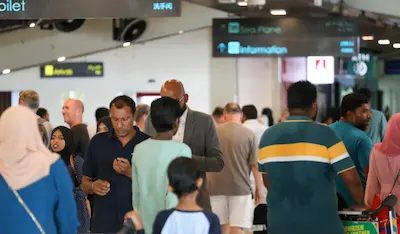 އިބޯލާ ފެތުރޭތީ ރައްކާތެރިވުމުގެ ގޮތުން، އިންޑިއާއަށްދާ ދިވެހީން ސެލްފް ޑެކްލަރޭޝަން ފޯމު ހުށަހަޅަން ޖެހޭ ގޮތް ހަދައިފި