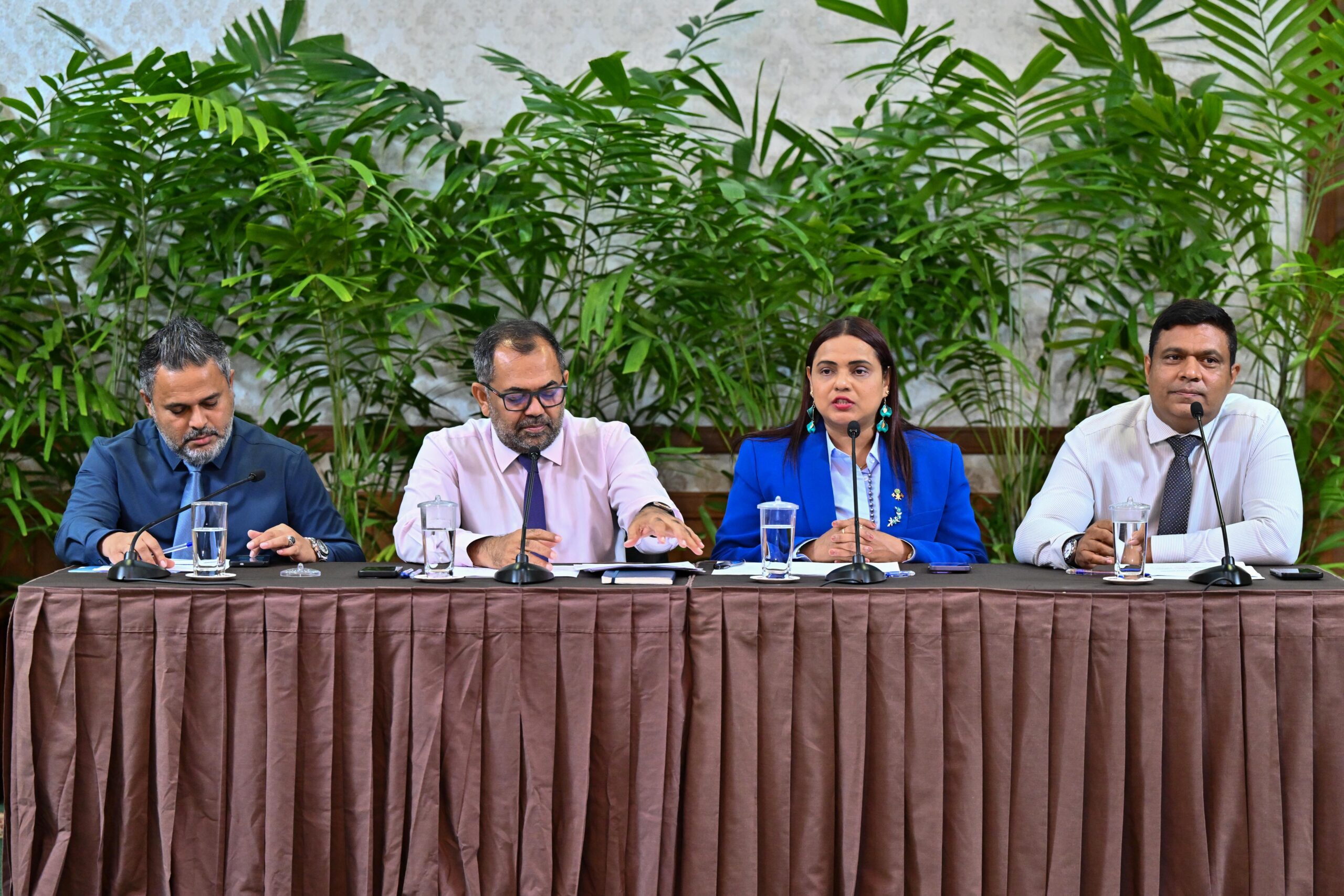 ހަމަނުޖެހުންތަކާ ގުޅިގެން ފަތުރުވެރިކަމަށް ލިބެމުންދާ ހީނަރުކަމުން އަރައިގަތުމުގައި ކާމިޔާބީ ލިބެމުންދާކަމަށް ވަޒީރުންގެ ކޮމިޓީން ހާމަކޮށްފި
