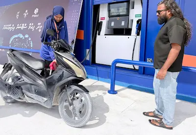 ދ. މީދޫގައި އެފްއެސްއެމްގެ ފިއުލް ޝެޑެއް ހުޅުވައި ޚިދުމަތް ދޭން ފަށައިފި