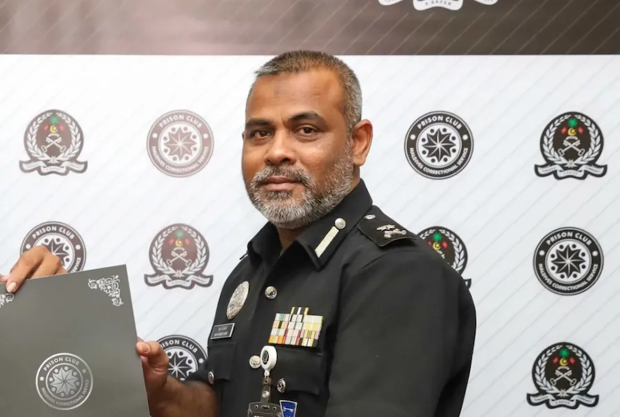 ކަރެކްޝަންސްގެ އޭސީޕީ އާސިފް ވަކިކުރީ ގޯސްކޮށް ކަމަށް ނިންމައި، އަލުން ވަޒީފާ ދޭން ހުކުމްކޮށްފި