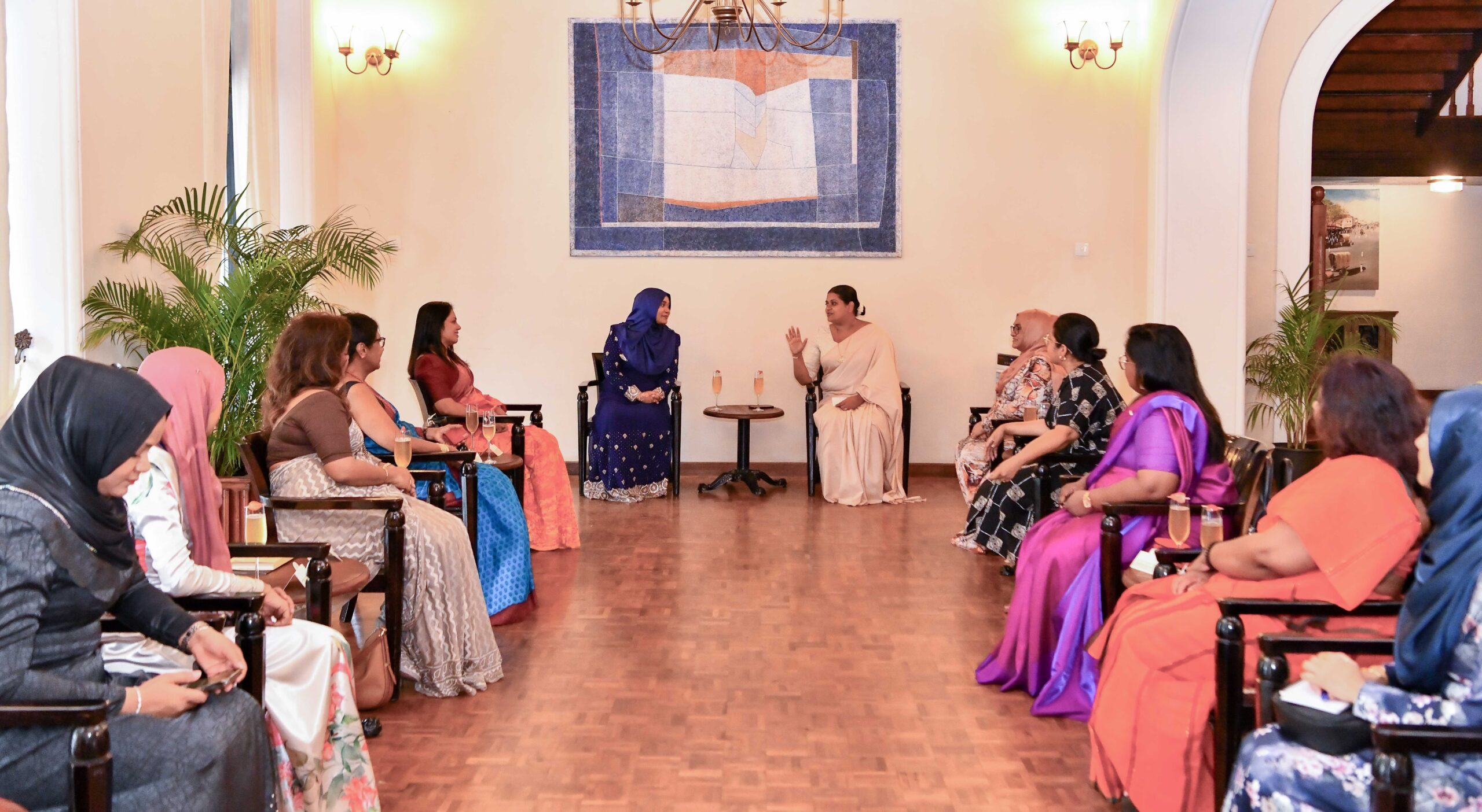 ލަންކާގެ ސައިގެ ސަގާފަތް ތަޖުރިބާކުރުމުގެ ޚާއްޞަ ހަފްލާއެއްގައި މެޑަަމް ސާޖިދާ ބައިވެރިވެވަޑައިގެންފި