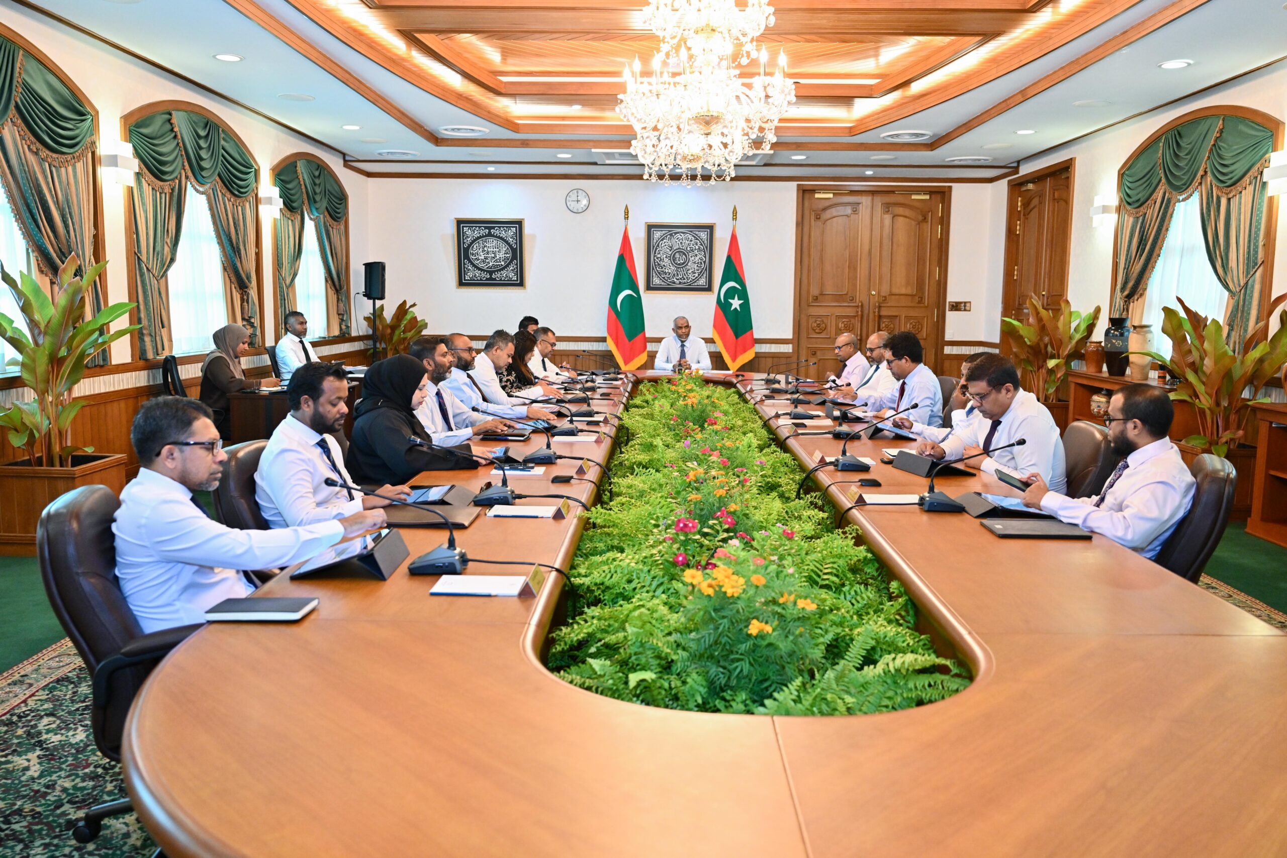 ރައީސް ޑރ. މުއިއްޒުގެ އާ ކެބިނެޓަށް ރައްޔިތުންގެ މަޖިލީހުން ރުހުން ދީފި