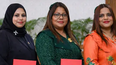 ކެބިނެޓްގައި 3 އަންހެން ކަނބަލުން؛ އާޓްސް މިނިސްޓަރަކަށް ހީނާ، ފޮރިން މިނިސްޓަރަކަށް އިރުތިޝާމް އަދި ހެލްތު މިނިސްޓަރަކަށް ގީލާ!