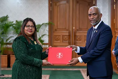 ފެމިލީ މިނިސްޓްރީ އަދި ހެލްތު މިނިސްޓްރީ އެއްކޮށް ފެމިލީ އެންޑް ވެލްފެއާ މިނިސްޓްރީއަށް؛ މިނިސްޓަރަކަށް ގީލާ އަލީ!