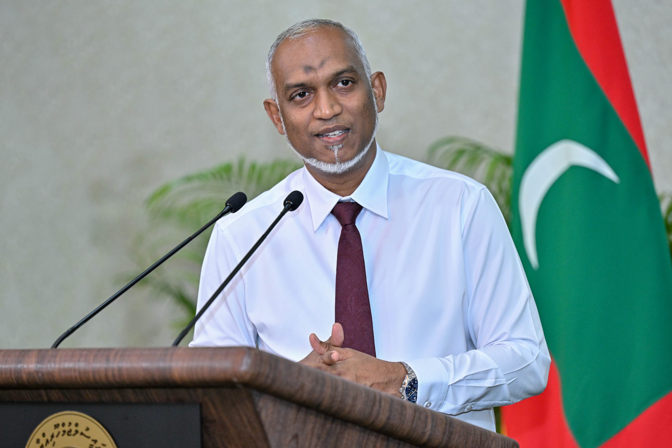 ރައީސް، ހަފްތާ ޕްރެސް ހުއްޓާ ނުލައްވާ؛ ގަވައިދުން ކުރިއަށް ދާނެ: ހީނާ