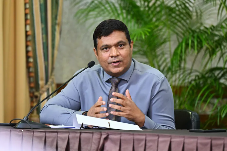 ހަނގުރާމައިގެ ސަބަބުން ދުވާލެއްގެ މައްޗަށް ގާތްގަނޑަކަށް 40 ފްލައިޓް އަންނަނީ ކެންސަލްވަމުން