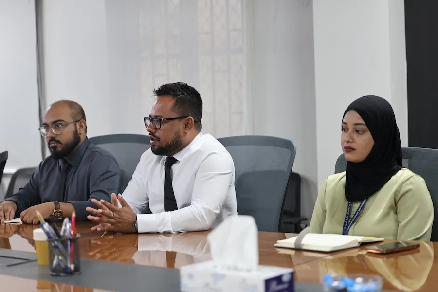 ސަރުކާރުން ކުންފުނިތަކުގެ ހަރަދު ކުޑަ ކުރަން ފިޔަވަޅުތަކެއް އަޅަން އަންގައިފި