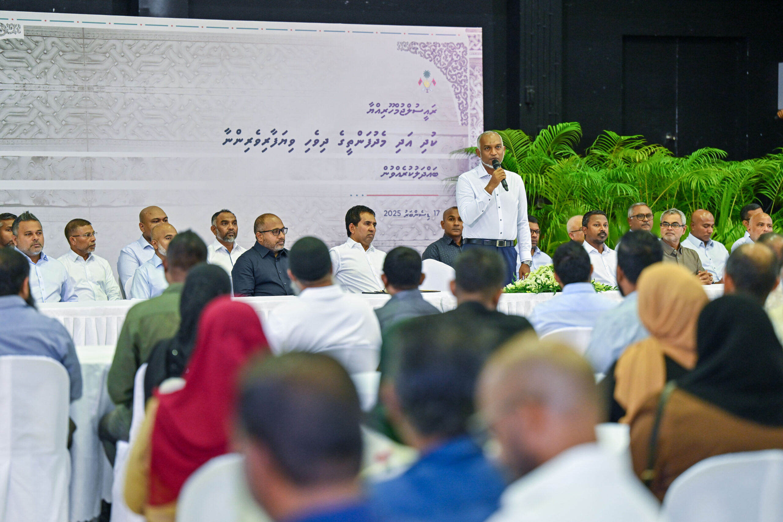 ކުދި އަދި މެދުފަންތީގެ ވިޔަފާރިތަކަށް ބޮޑު ލުޔެއް: 20 ކޯޓާ އާ ހަމައަށް ފީ ދައްކަން ނުޖެހޭ ގޮތަށް ހަމަޖައްސައިފި