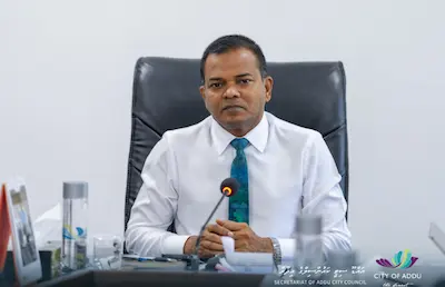 އައްޑޫ ސިޓީގެ މޭޔަރު ކަން އަލީ ނިޔާޒު ދިފާއު ކުރައްވައިފި