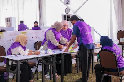ވޯޓުލާ ވަގުތު އިތުރު ކުރުމުގެ ވިސްނުމެއް ނެތް، 4:00 ގައި ކިއޫތައް ބަންދު ކުރާނެ: އީސީ