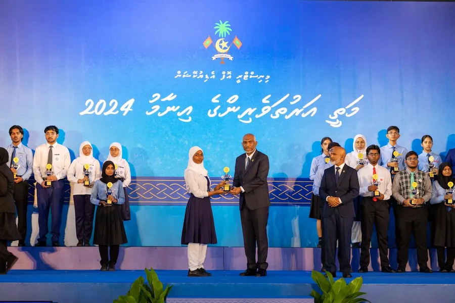 ސްކޮލަރޝިޕްގައި ރާއްޖޭގައި ކިޔެވުމަށް ސްޓައިޕެންޑުގެ އިތުރުން 6000 ރުފިޔާގެ އެލަވަންސެއް ދޭން ނިންމައިފި