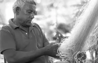ފިޔޯރީގައި މަސް ހިފަންގޮސް އުޅުމުގެ ތެރޭގައި ގެނބިގެން ދޮށީ އުމުރުގެ މީހަކު ނިޔާވެއްޖެ