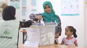 ވޯޓުލާ މަރުކަޒުތަކަށް ބޭނުންވާ ތަކެތި ރަށްރަށަށް ފޮނުވުމުގެ އަމަލީ މަސައްކަތް ފަށައިފި