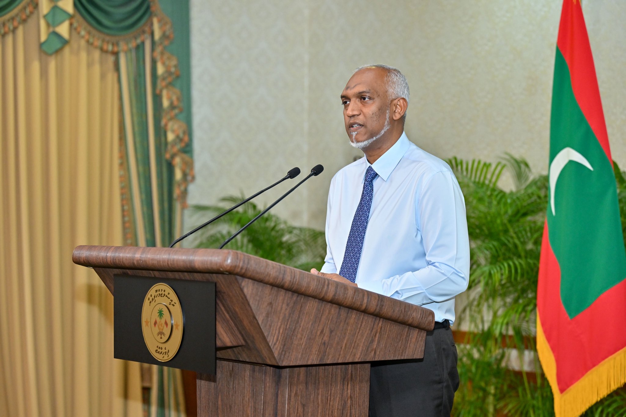 ރައީސް ދެއްވީ މަޝްރޫޢުތައް ނުހުއްޓޭނެކަމުގެ ޔަޤީންކަން