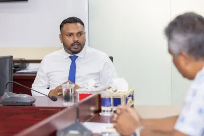ރިފަރެންޑަމް ވޯޓާ ދެކޮޅަށް އިދިކޮޅުން ކުރަމުންދާ ކެމްޕެއިނަށް އެއްވެސް ތަރުހީބެއް ނުލިބޭ: ނަރީޝް