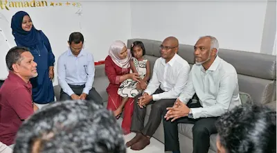 ރައީސް، ކެންޑިޑޭޓުންނާއެކު މެދު ހެންވޭރު ދޮރުން ދޮރަށް ހަރަކާތުގައި ބައިވެރިވެޑައިގެންފި
