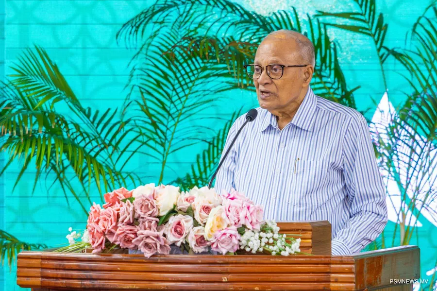ފިޠުރު ޒަކާތް ނުދައްކާނަމަ ރަމަޟާން މަހުގެ އަޖުރާއި ސަވާބު ވާނީ މަޑުޖެހިފައި: މައުމޫން