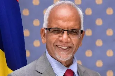 ފޯޅަވަހީގެ މައްޗަށް ރާއްޖެއިން ކުރާ ދައުވާގެ ސީރިއަސްކަމާއި ބާރު ގަދަވެ، މޮރިޝަސްއިން ރާއްޖެއާ ގުޅުން ކަނޑާލައިފި