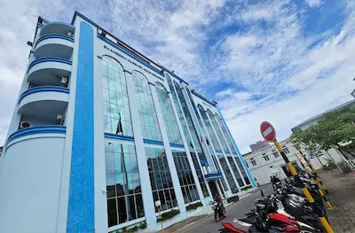 ހާއްސަ އެހީއަށް ބޭނުންވާ ކުއްޖަކަށް އަނިޔާކުރި މައްސަލައިގަ 2 އަންހެނަކު ހައްޔަރުކޮށް ބަންދަށް!