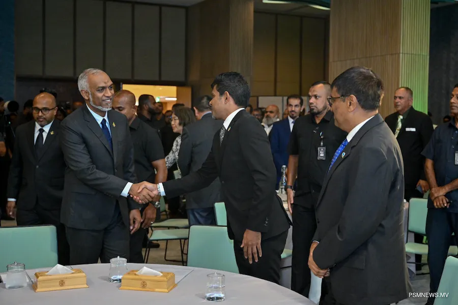 2028ގެ ނިޔަލަށް މުވައްޒަފުންގެ 3ބައިކުޅަ 1ބައި ގޭގައި މަސައްކަތް ކުރާގޮތަށް ބަދަލުކުރުމުގެ އަމާޒު!