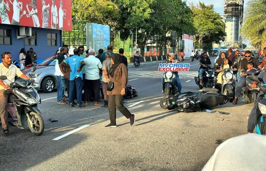 މާލޭގައި ދެ ސައިކަލެއް ޖެހި ހިނގި އެކްސިޑެންޓެއްގައި މީހަކަށް އަނިޔާވެއްޖެ