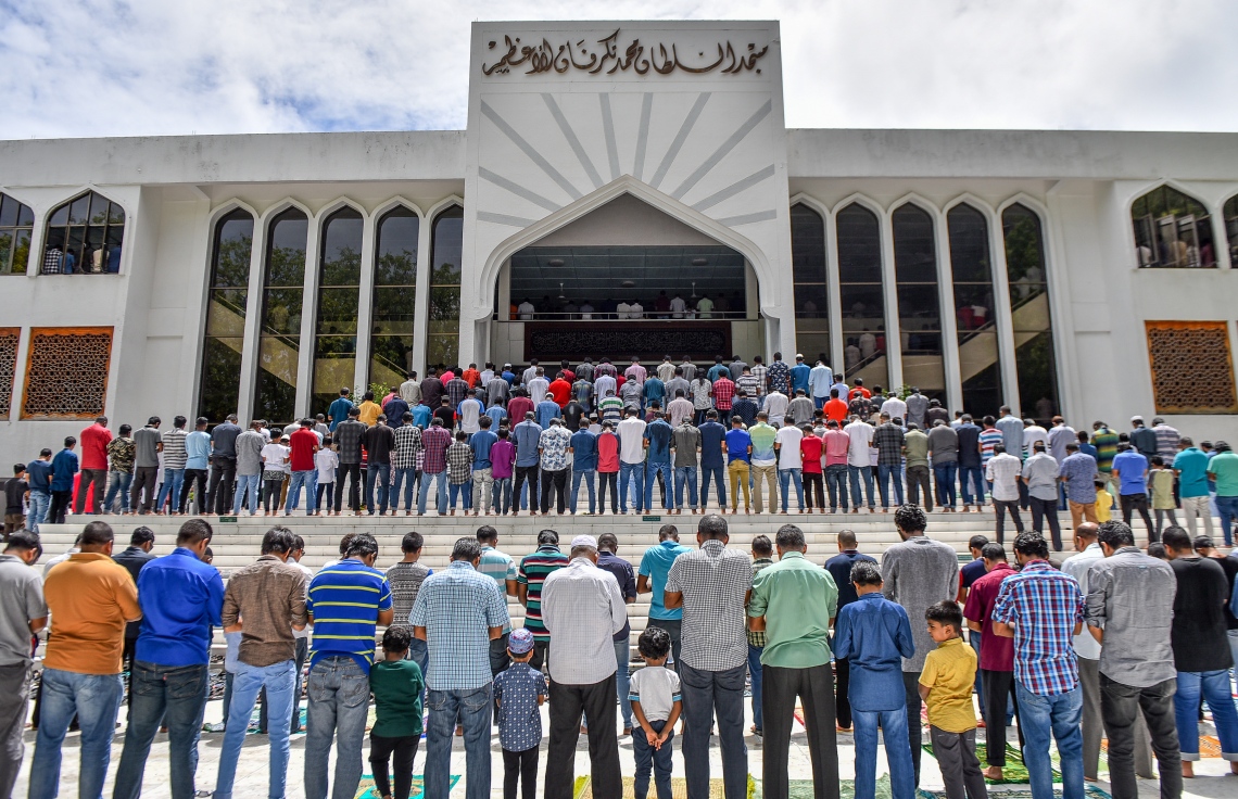 ޤުރުއާނާއި، ރަސޫލާގެ ސުންނަތަށް ފުރަގަސްދީފި މީހަކީ، ދުނިޔެއާއި އާޚިރަތުގައި ގެއްލެނިވެގެންވާ މީހެއް: ޚުތުބާ