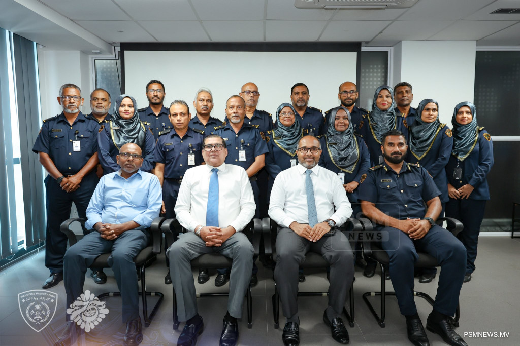 ފަހުގެ އުކުޅުތަކަށް އަހުލުވެރިވުމަށް މުވައްޒަފުން ތާޒާކުރުމުގެ ޕްރޮގުރާމްތައް މުހިންމު: ވަޒީރު އިހުސާން