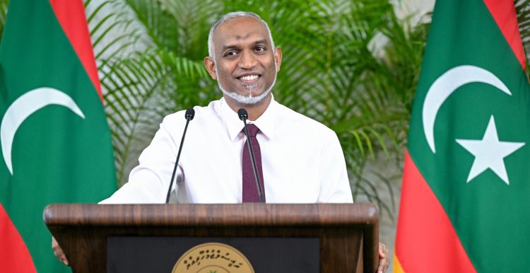 އައިޑެންޓިޓީ ހިމާޔަތްކުރުމަކީ ގައުމުގެ މިނިވަންކަން ކުރިއަށް އޮތް ޖީލުތަކަށް ރައްކާތެރިކަމާއެކު, ފޯރުކޮށްދިނުމަށް ކުރެވޭ މުހިއްމު މަސައްކަތެއް: ރައީސް