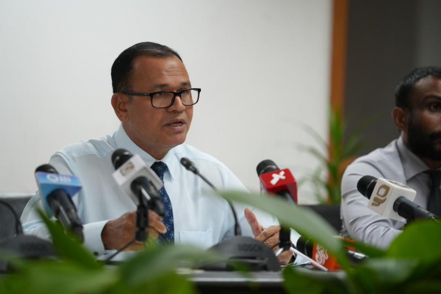 ރާއްޖޭގެ މުސްތަޤްބަލު ބިނާކުރުމުގައި އަންހެން ބޭފުޅުންގެ ހިއްސާ ވަރަށް ބޮޑު: މިނިސްޓަރ އާދަމް ޝަރީފު