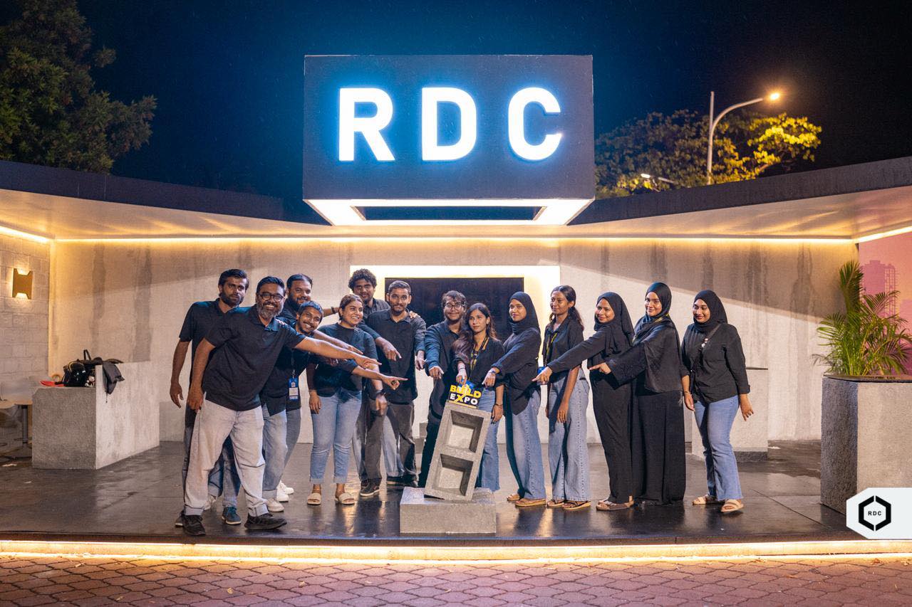 ބިލްޑް އެކްސްޕޯ 2025ގެ ‘އެންމެ އުފެއްދުންތެރި ޕްރޮޑަކްޓް ޑިސްޕްލޭ ސްޓޯލް’ ގެ އެވޯޑު އާރްޑީސީއަށް!