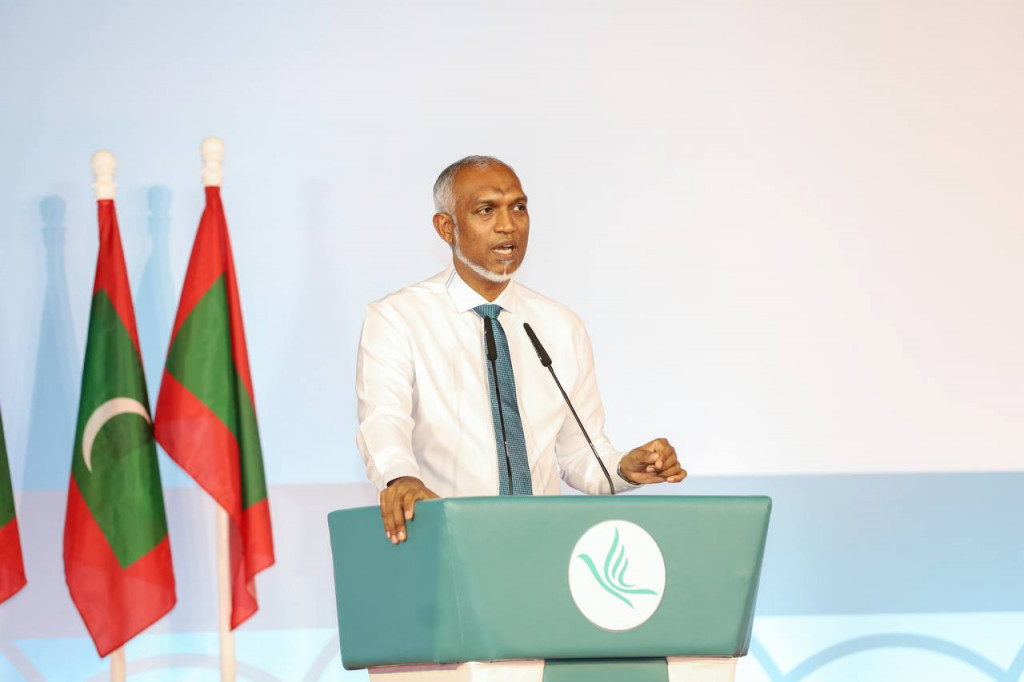 އަންހެނުންގެ އައިސީޓީ ތަޢުލީމަށް ހޭދަކުރުމަކީ ވިލުންތެރި ޑިޖިޓަލް މުސްތަގުބަލަކަށް ކުރެވޭ ހޭދައެއް: ރައީސް