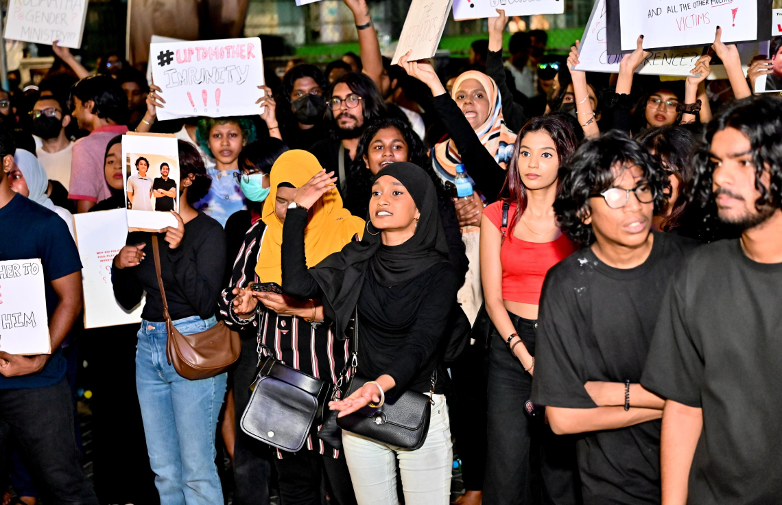 އަންހެންކުއްޖާ ފުރާޅުމައްޗަށް ވެއްޓުނު ހާދިސާ: މިރޭވެސް ރައްޔިތުން އިހުތިޖާޖަށް މަގުމައްޗަށް